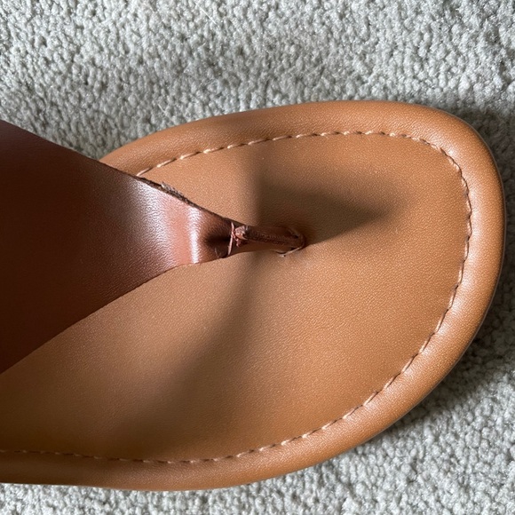 Tommy Hilfiger brown sandals size 10M - Picture 4 of 6